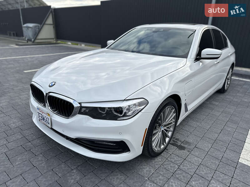 Седан BMW 5 Series 2017 в Самборе фото Седан BMW 5 Series 2017 в Самборе