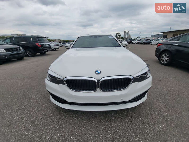 Седан BMW 5 Series 2017 в Самборе фото 26 Седан BMW 5 Series 2017 в Самборе