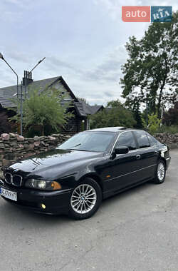 Седан BMW 5 Series 2001 в Владимире