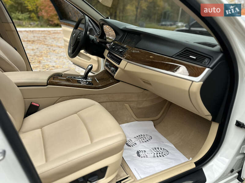 Седан BMW 5 Series 2013 в Дрогобичі
