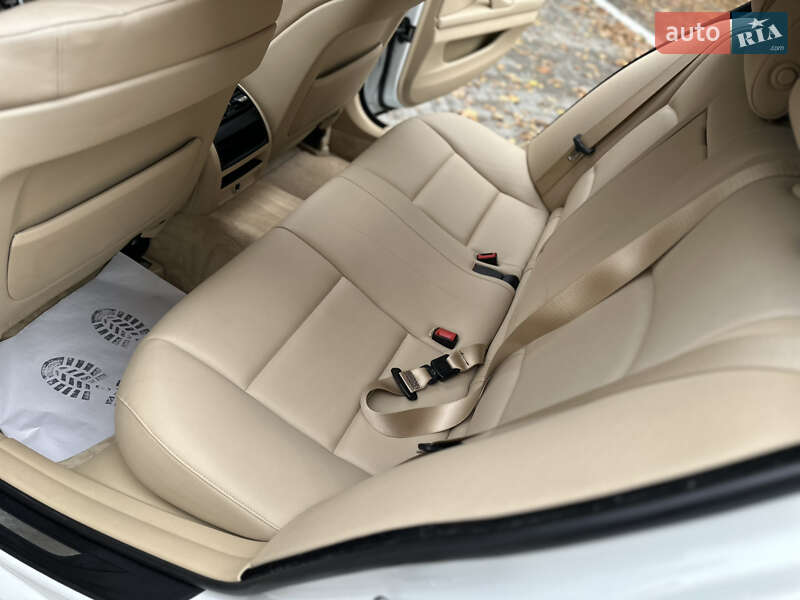 Седан BMW 5 Series 2013 в Дрогобичі