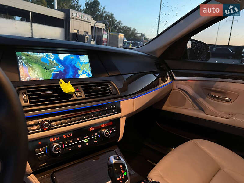 Седан BMW 5 Series 2011 в Бережанах