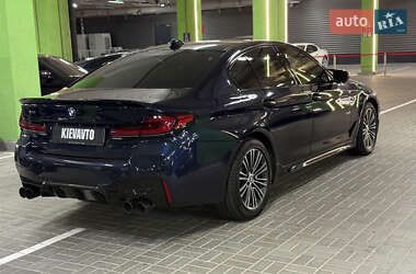 Седан BMW 5 Series 2017 в 