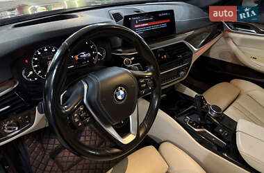 Седан BMW 5 Series 2017 в 