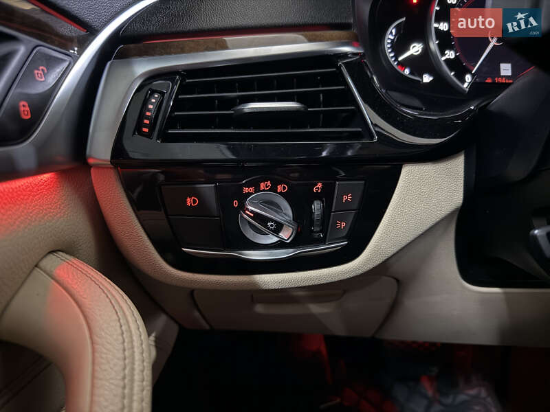 Седан BMW 5 Series 2017 в Києві