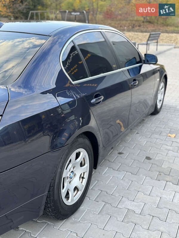 Седан BMW 5 Series 2003 в Ямполе