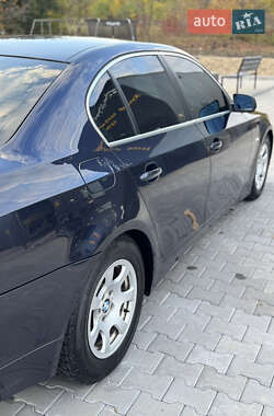 Седан BMW 5 Series 2003 в 