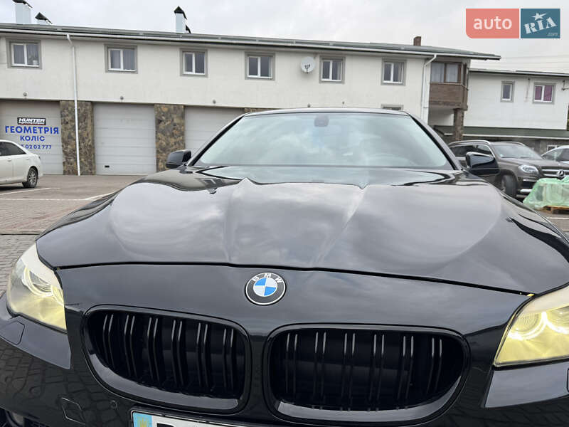 BMW 5 Series 2012 BMW 5 Series 2012