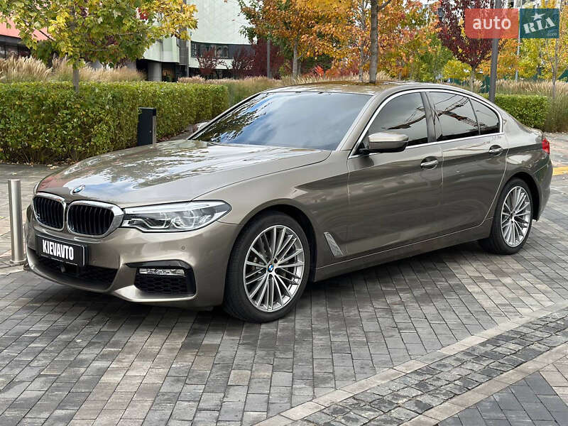 Седан BMW 5 Series 2017 в Киеве