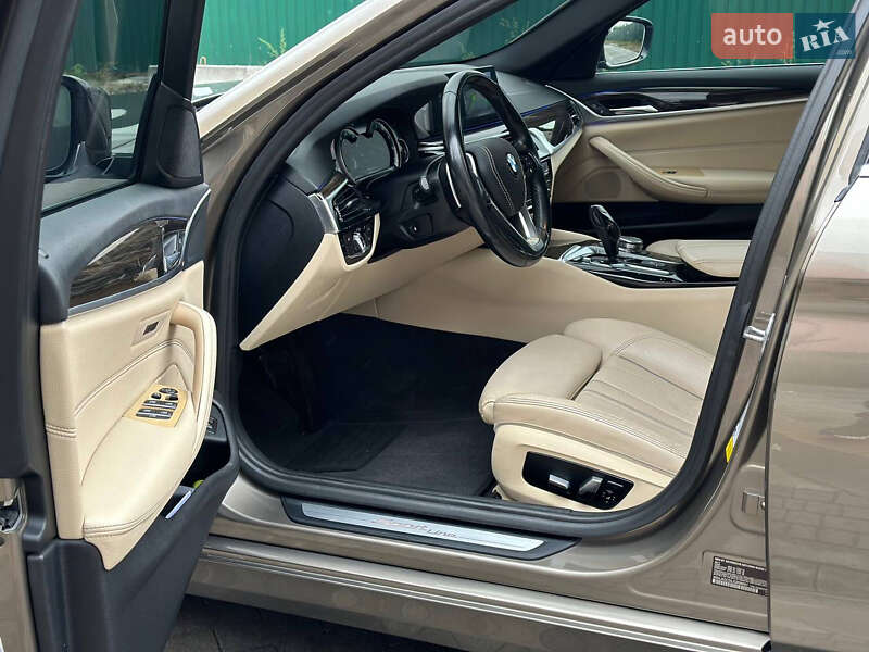Седан BMW 5 Series 2017 в Киеве
