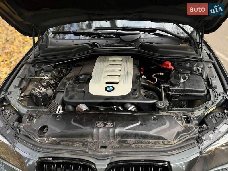 Універсал BMW 5 Series 2004 в Чернівцях