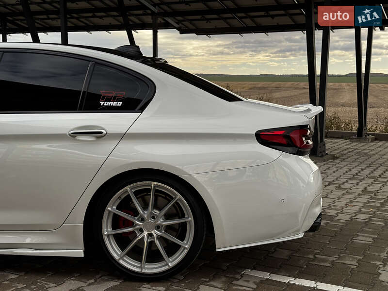 Седан BMW 5 Series 2017 в Тернополе