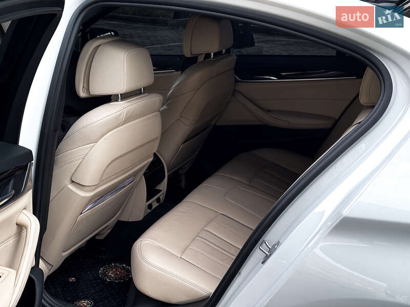 Седан BMW 5 Series 2017 в Тернополе
