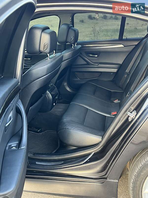 Седан BMW 5 Series 2011 в Одессе