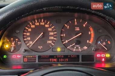 Седан BMW 5 Series 2001 в 