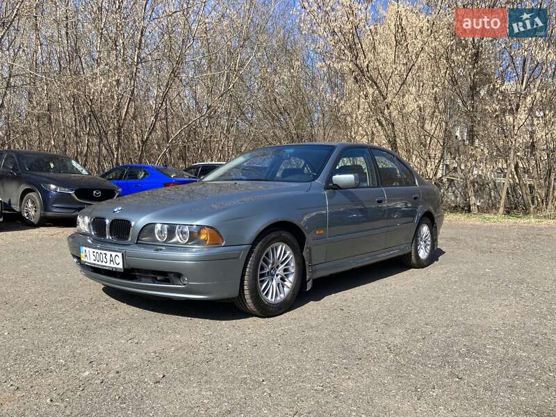 Седан BMW 5 Series 2001 в Киеве