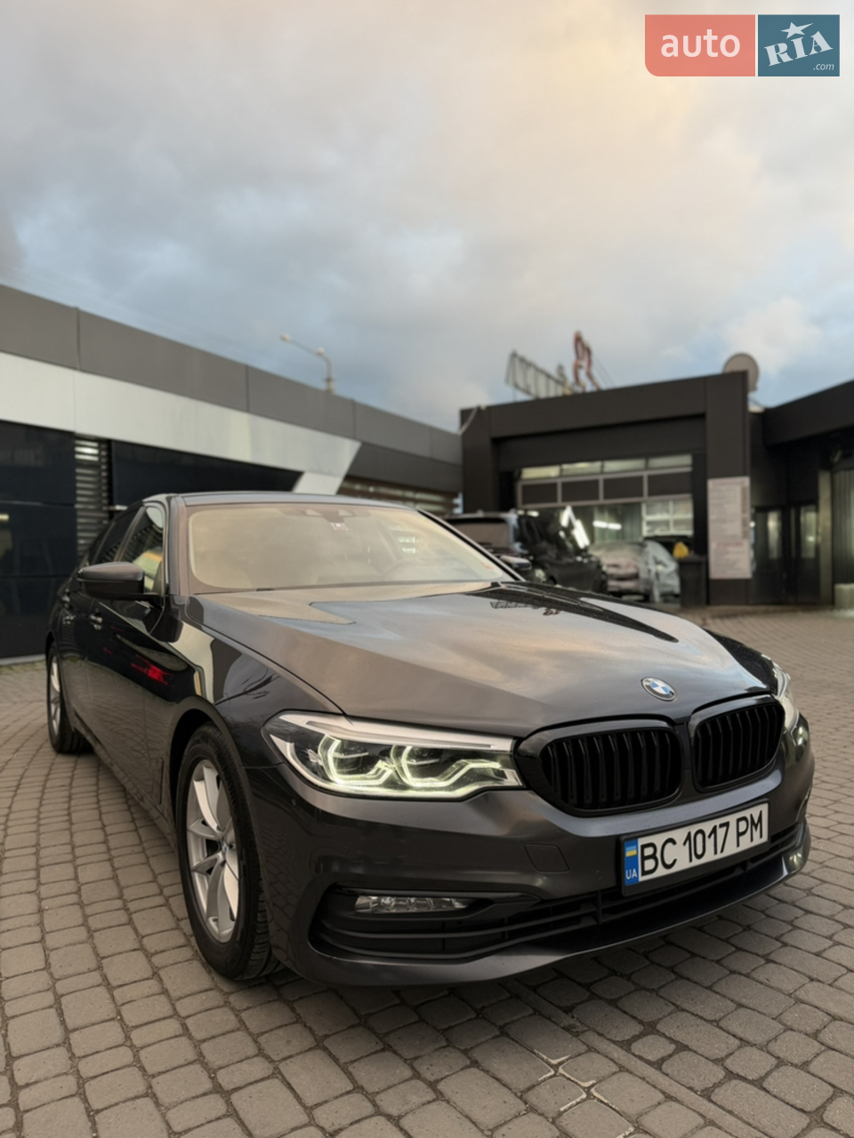 2017 BMW 5er - мініатюра 18