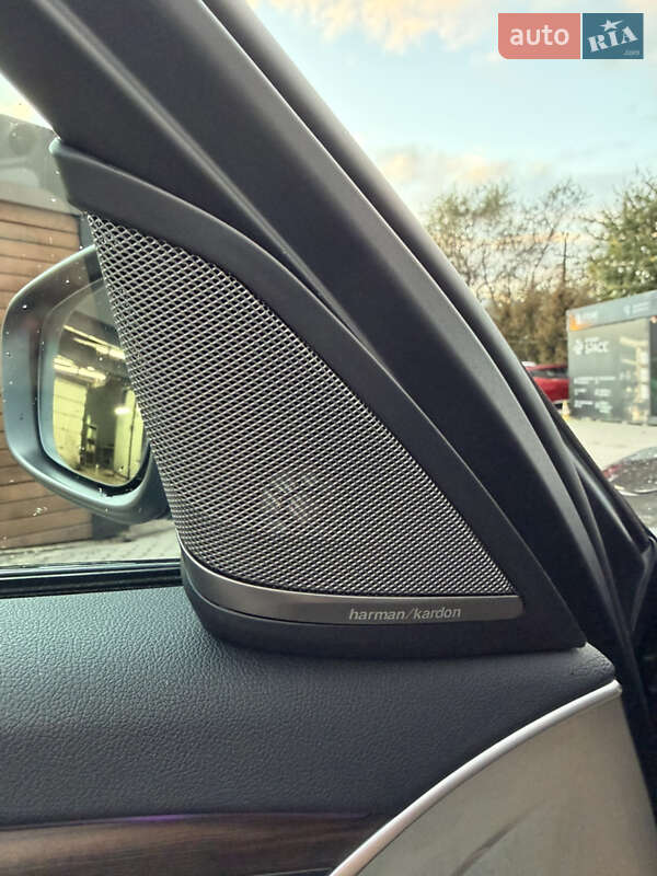 Седан BMW 5 Series 2017 в Львове фото 22 Седан BMW 5 Series 2017 в Львове