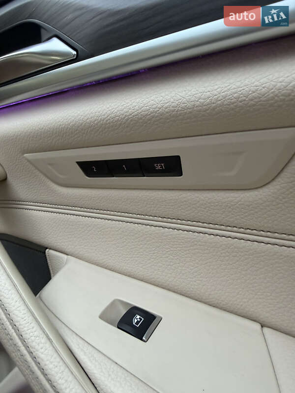 Седан BMW 5 Series 2017 в Львове фото 25 Седан BMW 5 Series 2017 в Львове