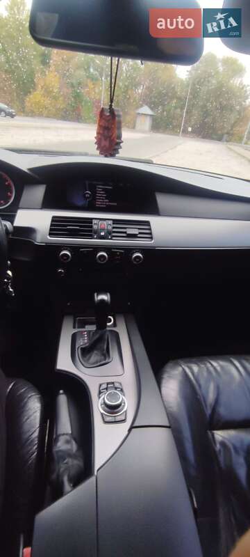 Седан BMW 5 Series 2003 в Дніпрі
