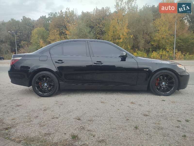 Седан BMW 5 Series 2003 в Дніпрі