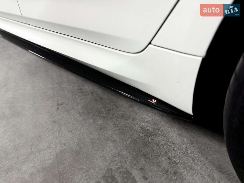 Седан BMW 5 Series 2017 в Днепре