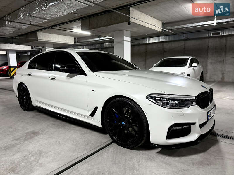 Седан BMW 5 Series 2017 в Днепре