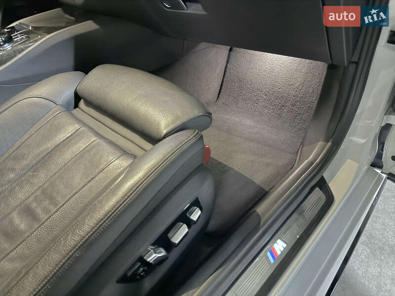 Седан BMW 5 Series 2017 в Днепре