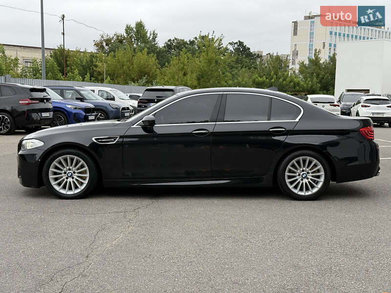 Седан BMW 5 Series 2011 в Харкові