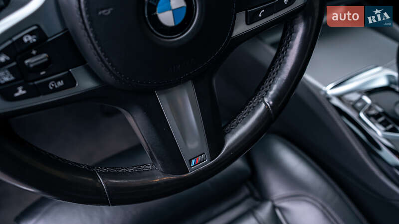 Седан BMW 5 Series 2019 в Хмельницком