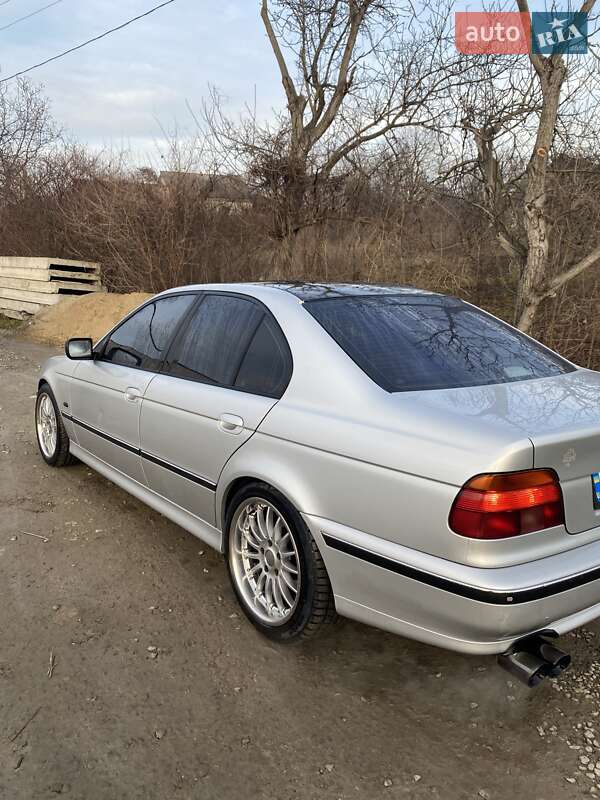 Седан BMW 5 Series 1999 в Черновцах