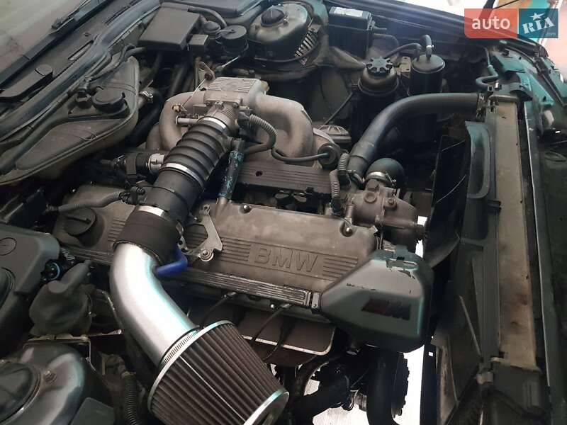 Седан BMW 5 Series 1990 в Сокирянах