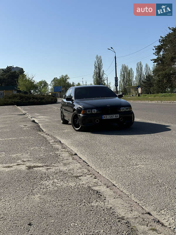 Седан BMW 5 Series 2000 в Днепре