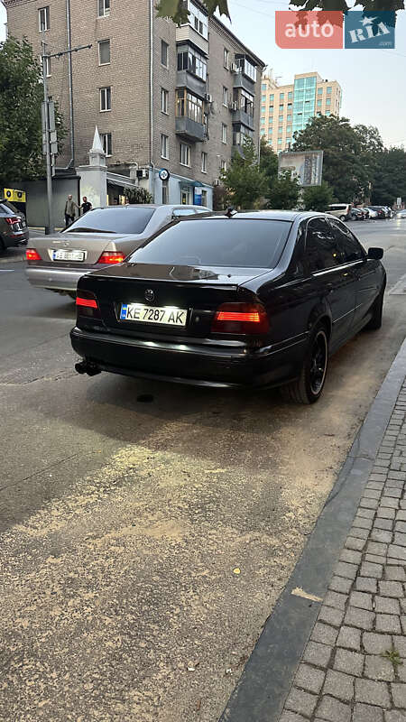 Седан BMW 5 Series 2000 в Днепре