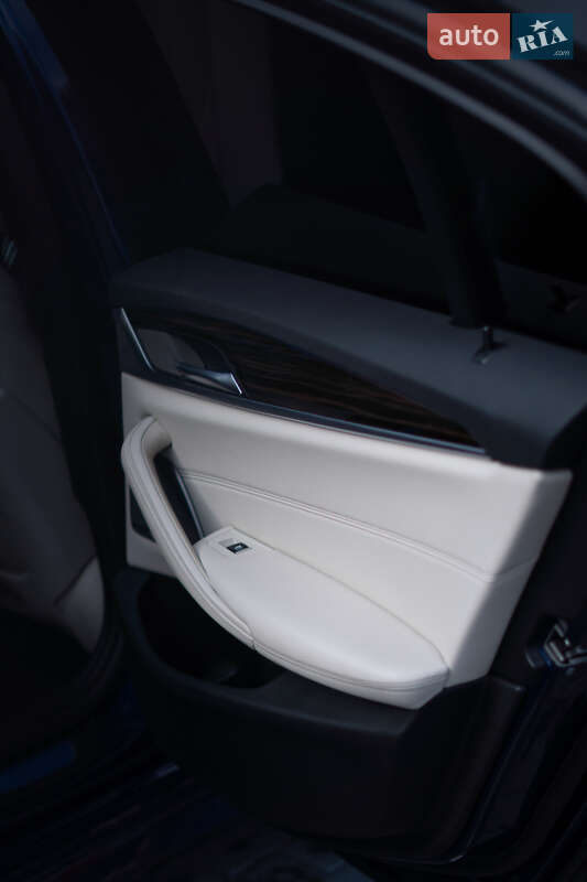 Седан BMW 5 Series 2020 в Львове фото 32 Седан BMW 5 Series 2020 в Львове