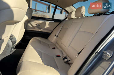 Седан BMW 5 Series 2013 в 