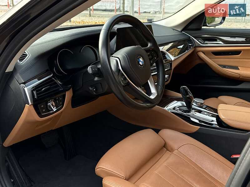 Седан BMW 5 Series 2016 в Киеве фото 31 Седан BMW 5 Series 2016 в Киеве