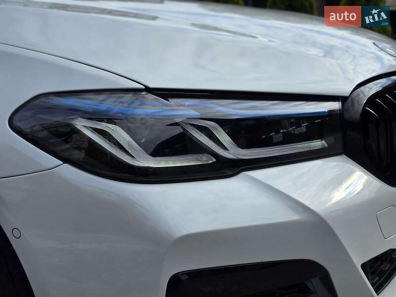 Седан BMW 5 Series 2022 в Львове