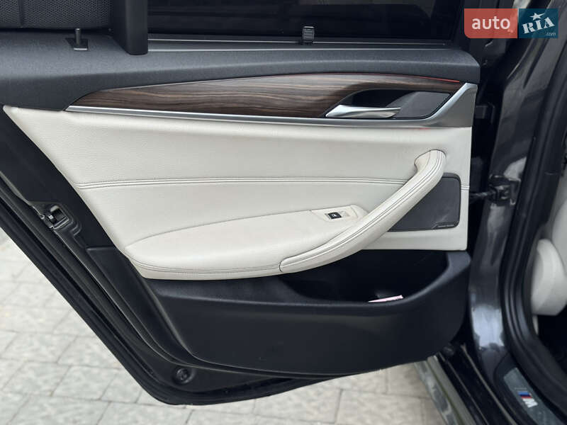 Седан BMW 5 Series 2017 в Львове фото 16 Седан BMW 5 Series 2017 в Львове