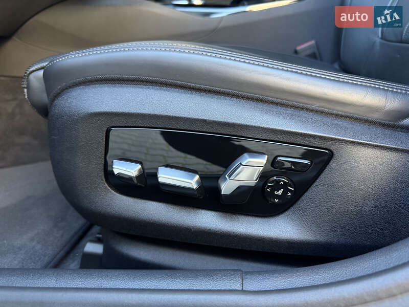 Седан BMW 5 Series 2019 в Одессе