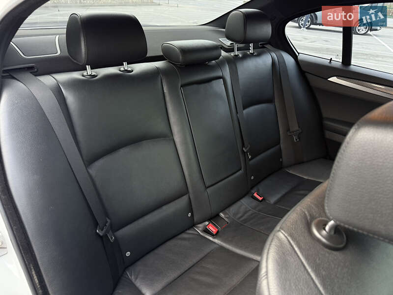 Седан BMW 5 Series 2011 в Тернополі фото 25 Седан BMW 5 Series 2011 в Тернополі