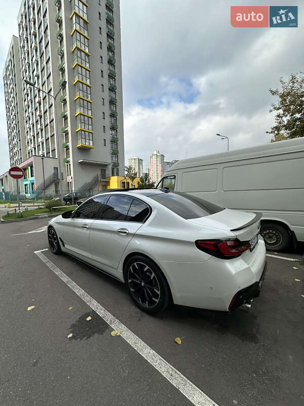 Седан BMW 5 Series 2017 в Киеве
