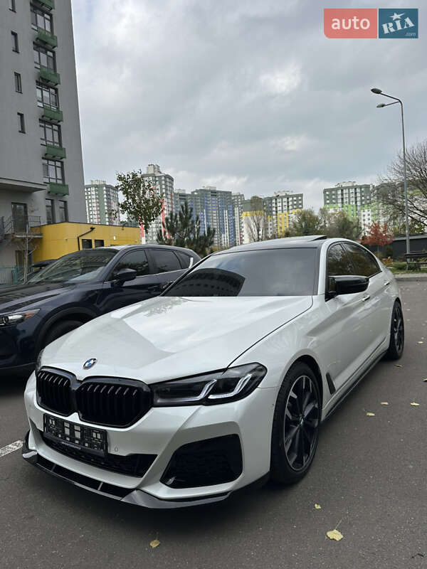 Седан BMW 5 Series 2017 в Киеве