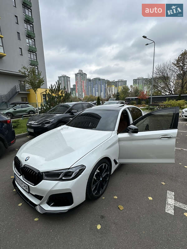 Седан BMW 5 Series 2017 в Киеве