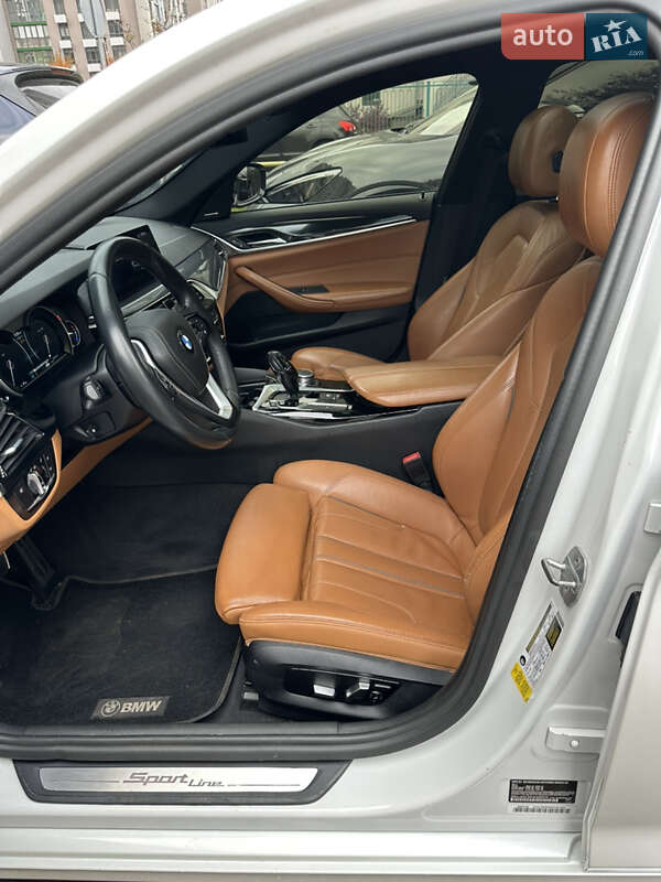 Седан BMW 5 Series 2017 в Киеве