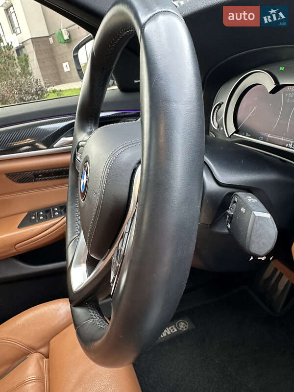 Седан BMW 5 Series 2017 в Киеве