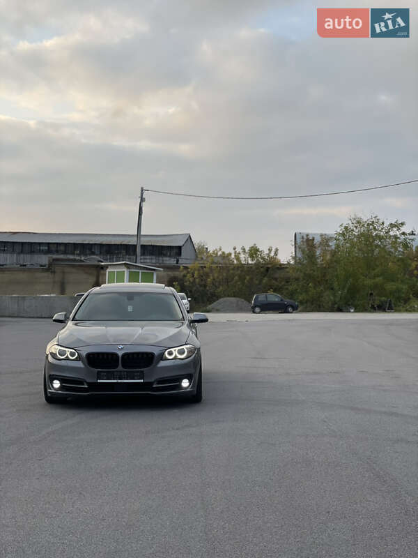Седан BMW 5 Series 2015 в Виннице