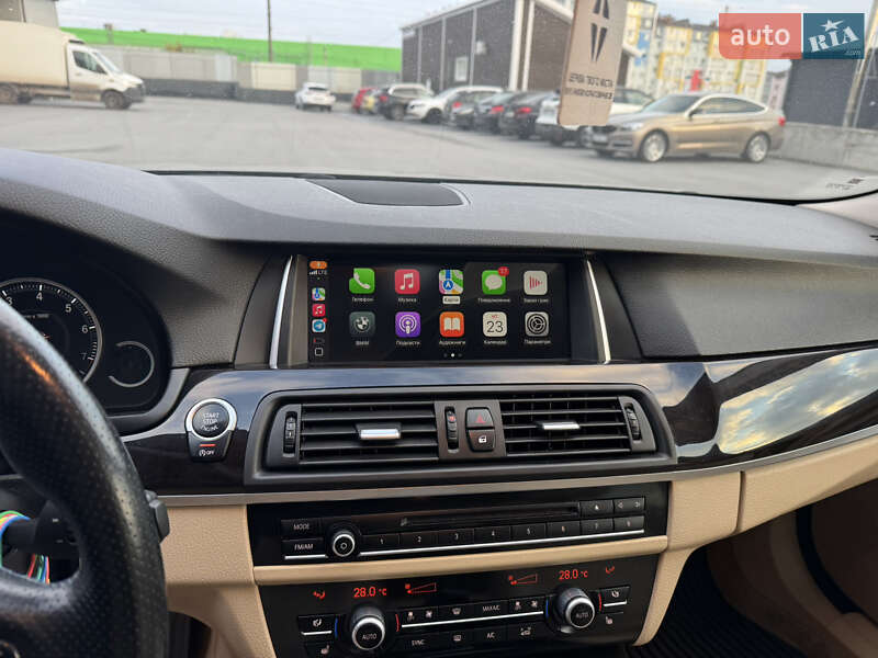 Седан BMW 5 Series 2015 в Виннице