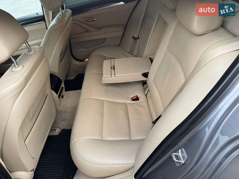 Седан BMW 5 Series 2015 в Виннице