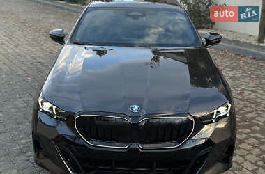 Седан BMW 5 Series 2024 в 